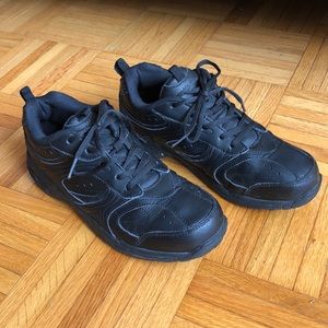 Strike Rites leather youth sneaker size 5. Black